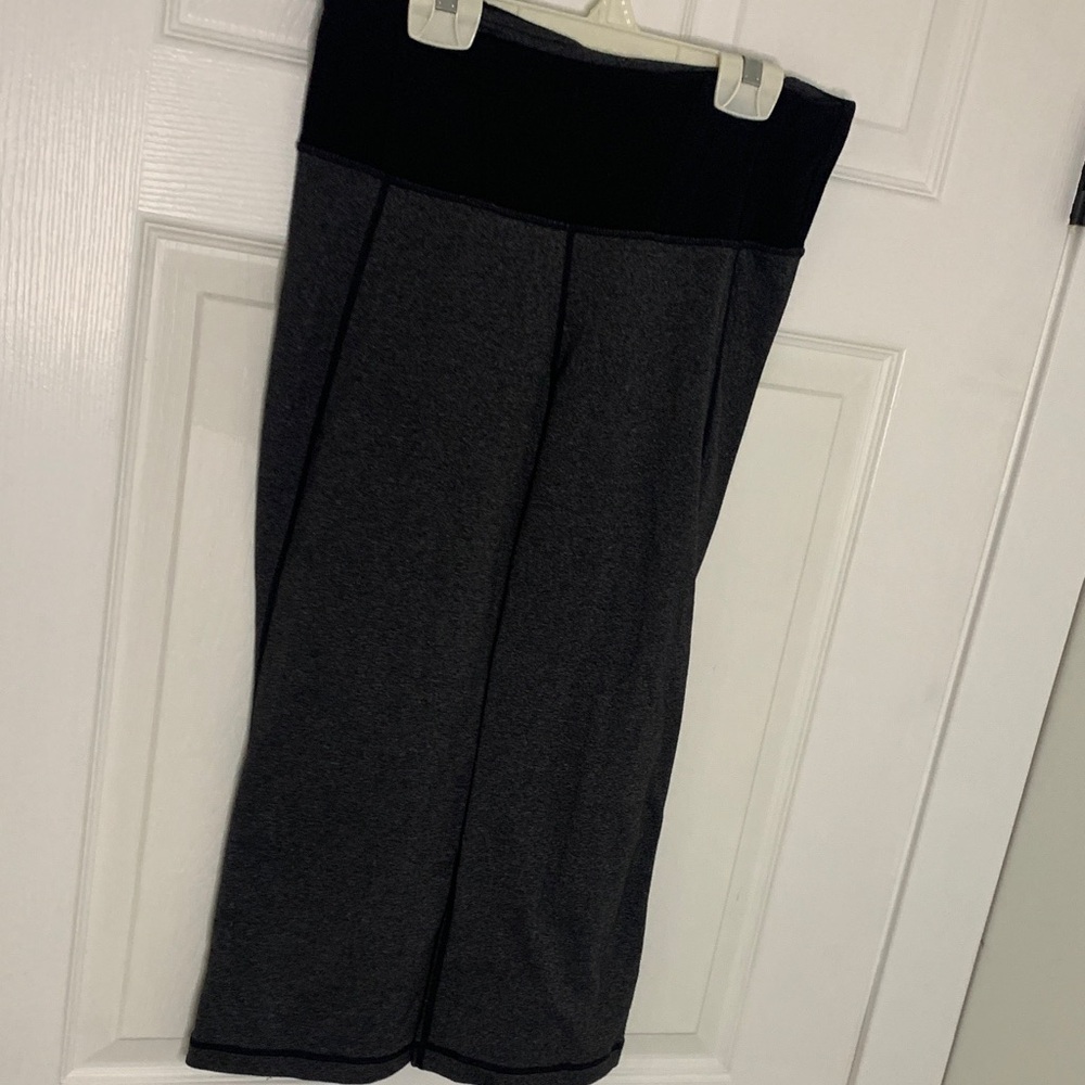 LULULEMON leggings 8